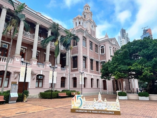 �߿���н��ͥ��ѡ��ѧ·�������ʹ�ѧ��ף�Բ�θ۴���У��һվʽ��˶������������ʾ�ҵ��